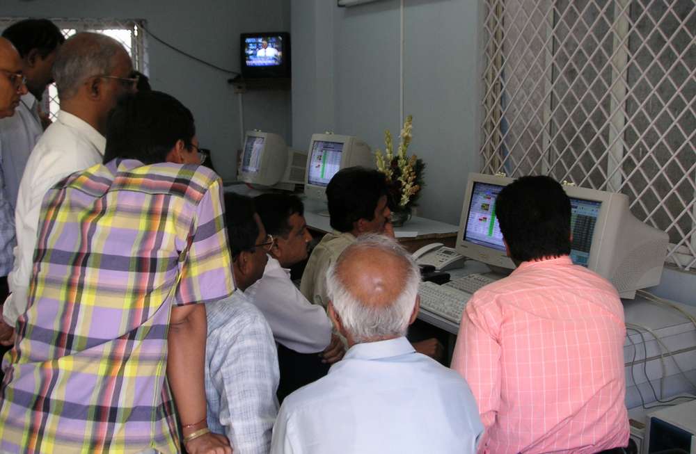 Day Trading and Speculating by Amateurs in Bangalore, India